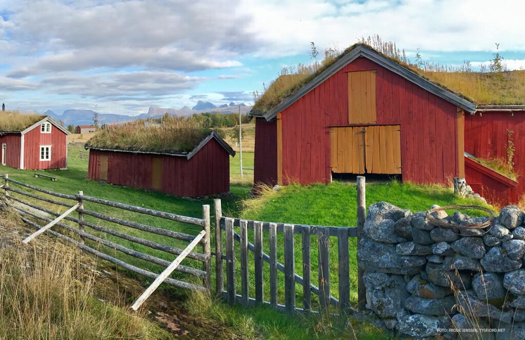 historisk fjøs - severdighet i Hamarøy